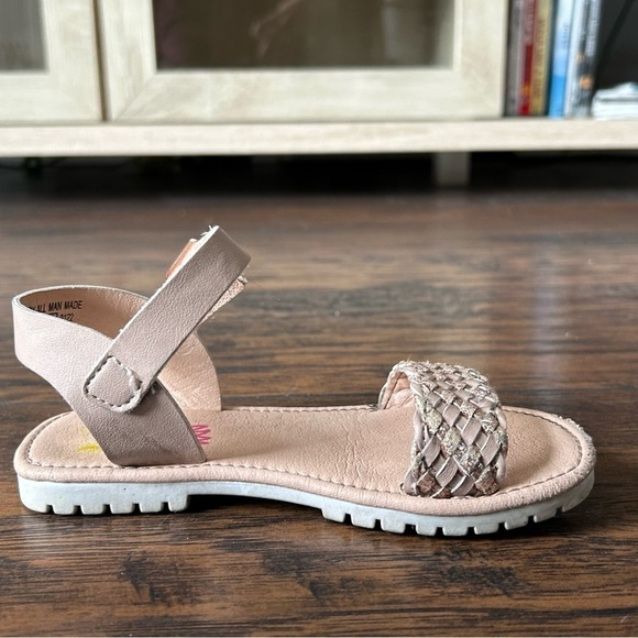 Girls Sandals - Picture 2 of 12
